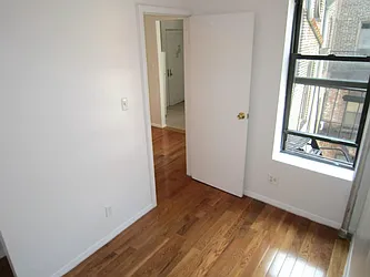 Rented by Concept Real Estate Group