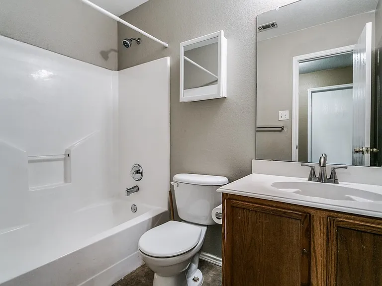 9608 Woodrow Wilson Dr — Photo 16