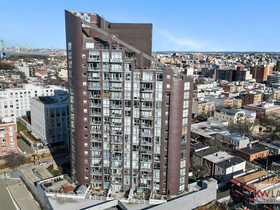 1st image of 11-24 31 Avenue #11D