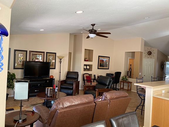4th image of 87 N Montoro Ln
