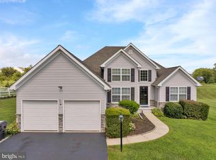 222 Yocom Rd, Douglassville, PA 19518