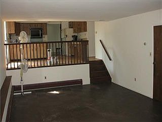 4th image of 103 Lewis Dr
