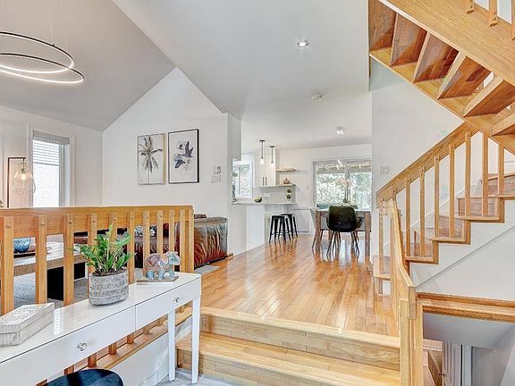 5th image of 345 Rue Franaois Le Ter