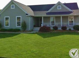 16151 River Ridge Trl, Linden, MI 48451