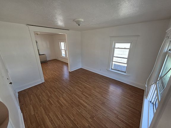 2nd image of 123 Maple Ave #2
