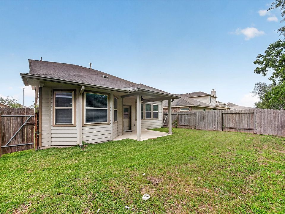 1st image of 2518 Cold River Dr