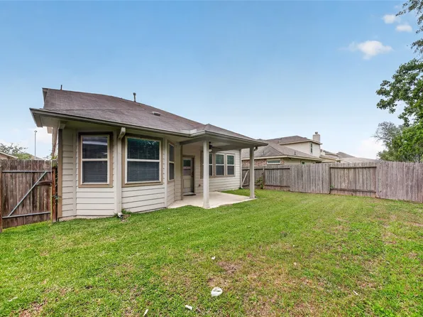 2518 Cold River Dr, Humble, TX 77396