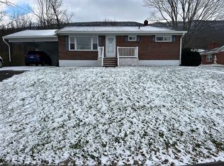 114 South Ln, Bluefield, VA 24605