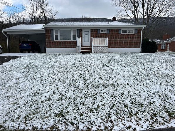 114 South Ln