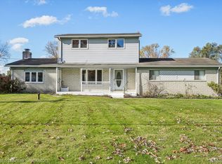 149 N Williams Lake Rd, White Lake, MI
