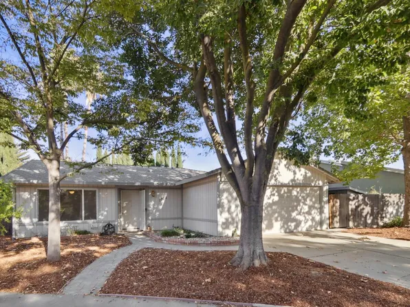 1008 Clark Ct, Davis, CA 95618