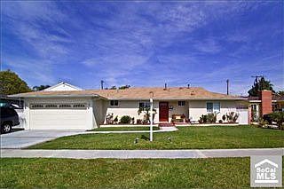 1st image of 2031 W Midwood Ln