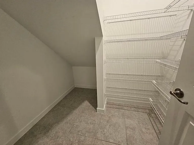 8641 Antarus Dr — Photo 11