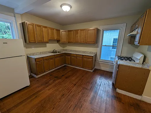 81 Sherman Ave Photo 1