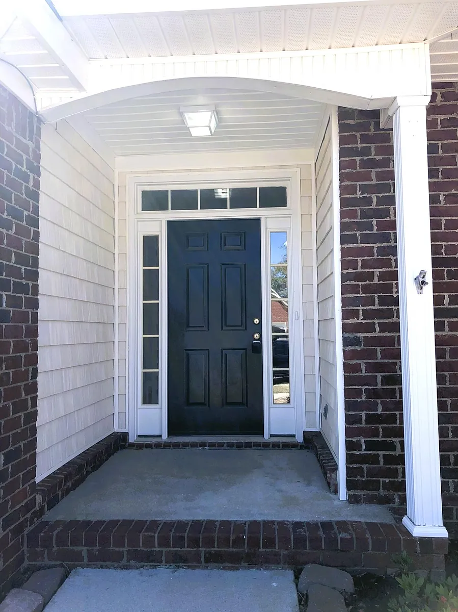 Building Photo - 664 Butler Springs Cir
