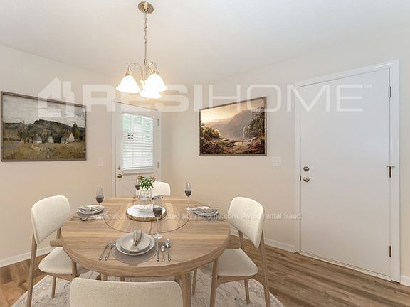 5th image of 3321 Summer Wood Cir