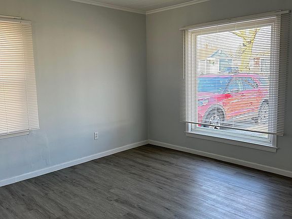 2nd image of 536 E Kalama Ave