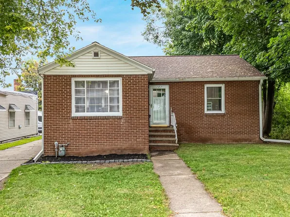 107 S Oneida St, Green Bay, WI 54303
