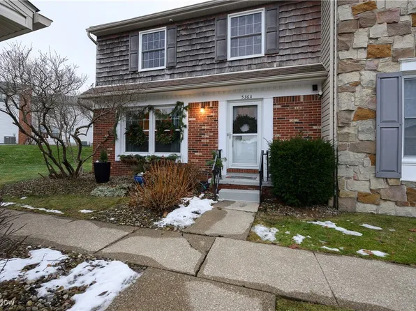 536 Austin Dr, Barberton, OH 44203