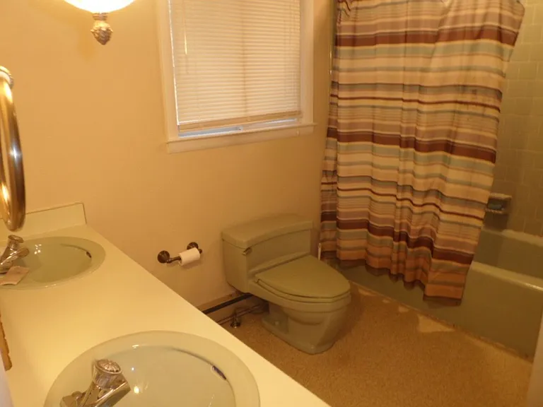1068 Monteith Branch Rd — Photo 8
