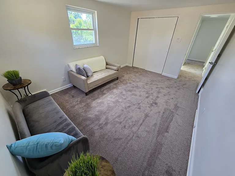 2429 Rose Garden Rd — Photo 12