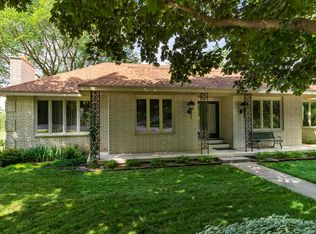 1820 Eastwood Ln, La Crosse, WI 54601