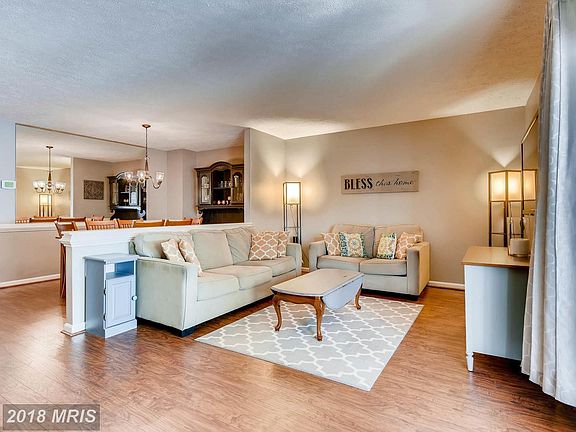 Magnificent Flooring w/ clean Feel