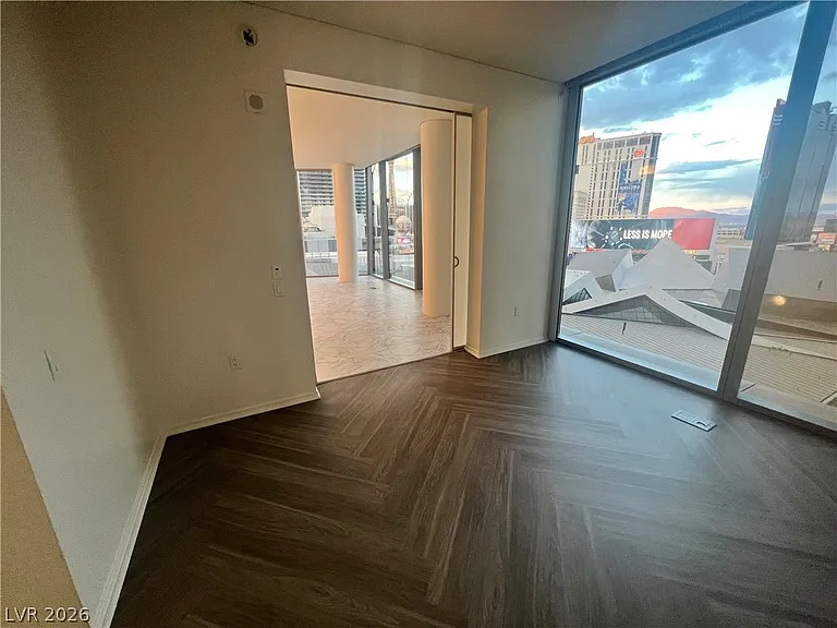 3726 Las Vegas Blvd S #811 — Photo 28