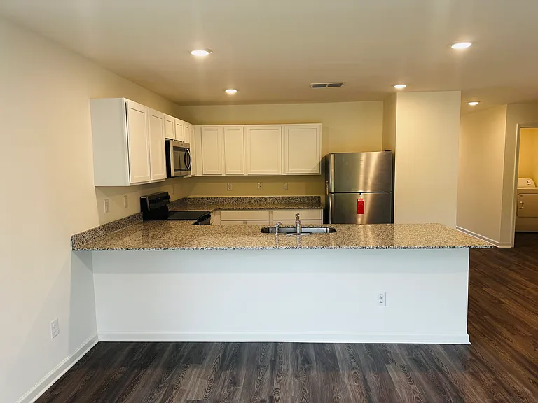 227 Isabella Way — Photo 7