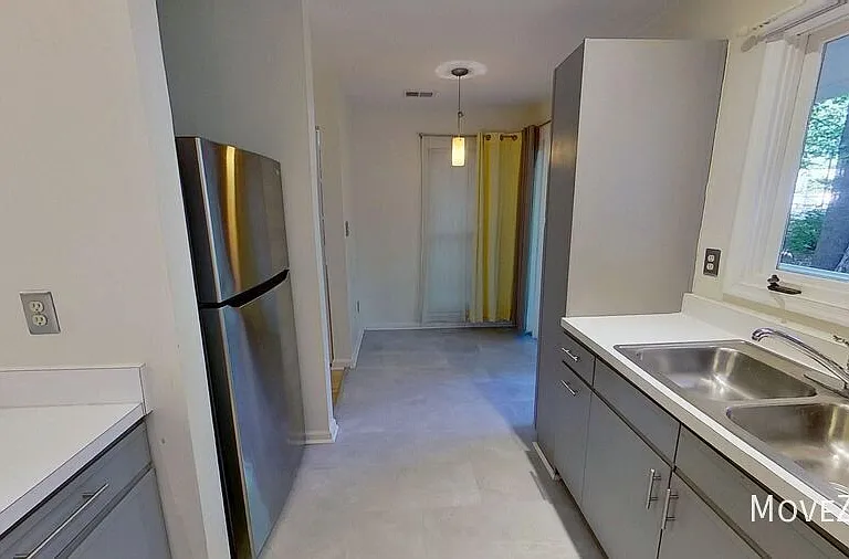3813 Carnegie Ln — Photo 18