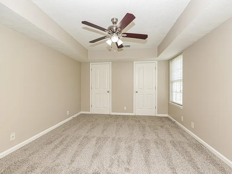 1502 Killarney Dr — Photo 10
