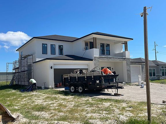 3rd image of 1314 Bentley Ct