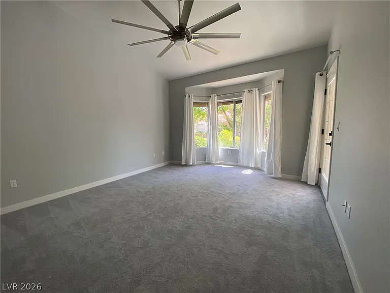 10013 Woodhouse Dr — Photo 14