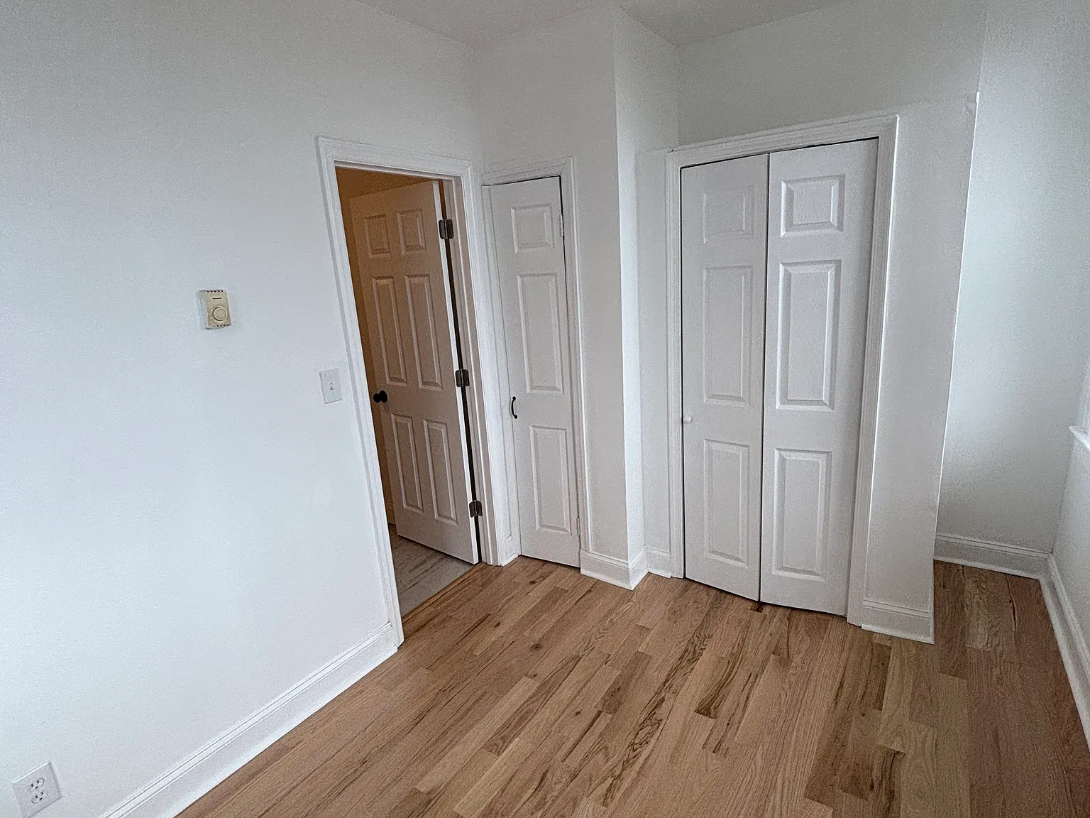 2 bed, 1200 sqft, $2,000 — Photo 2