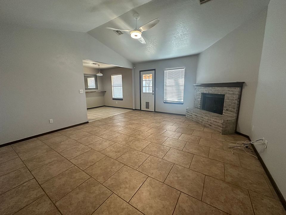 300 W 10th St, Edmond, OK 73003 | Zillow