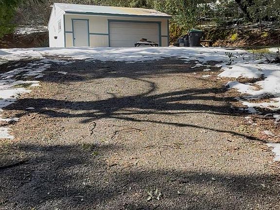2nd image of 15234 Stormy Ln