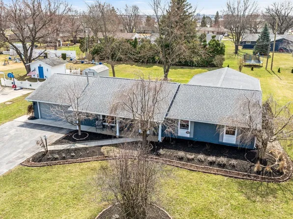 1225 Orlando Dr, Fort Wayne, IN 46825