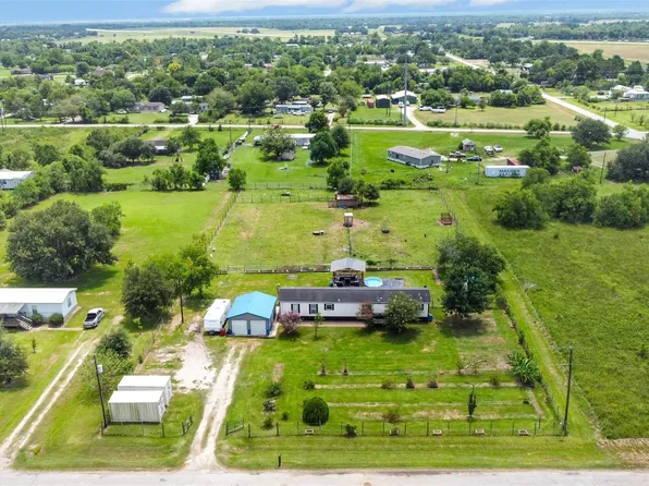 88 County Road 6055a, Dayton, TX 77535