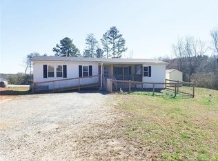 1492 Sandy Plains Rd, Columbus, NC 28722