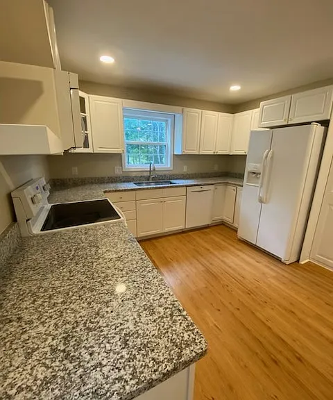 95 Southwood Dr — Photo 4