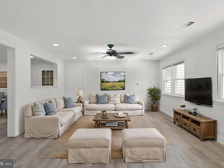 45278 Cove Manor Rd — Photo 9