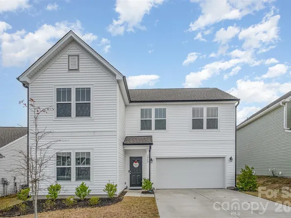 3048 Pinehills Way, Mount Holly, NC 28120
