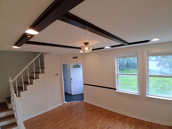 4th image of 519 Cherry Hill Rd