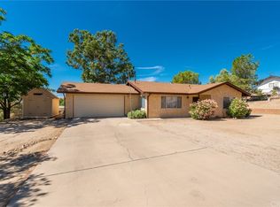 49011 Mojave Dr, Morongo Valley, CA 92256