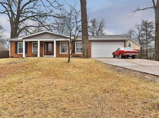 817 W Rose Hill Ave, Saint Louis, MO