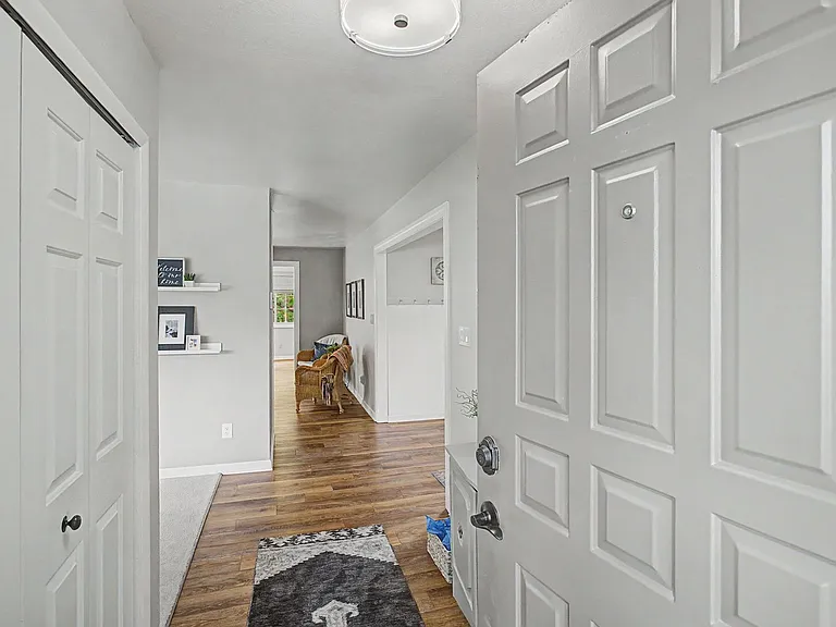 735 Big Valley Dr — Photo 4