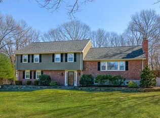 8 Tara Rd, Southborough, MA 01772