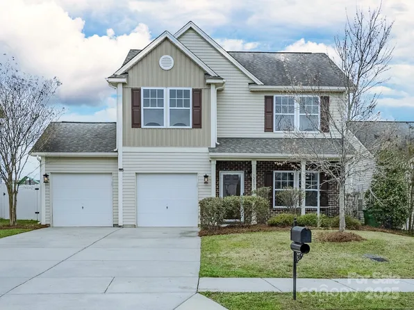 12887 Mustang Dr, Midland, NC 28107