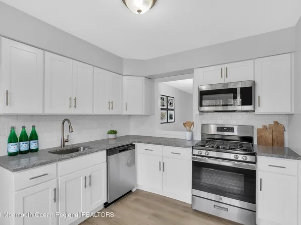 34 Camelot Court #7, Freehold, NJ 07728
