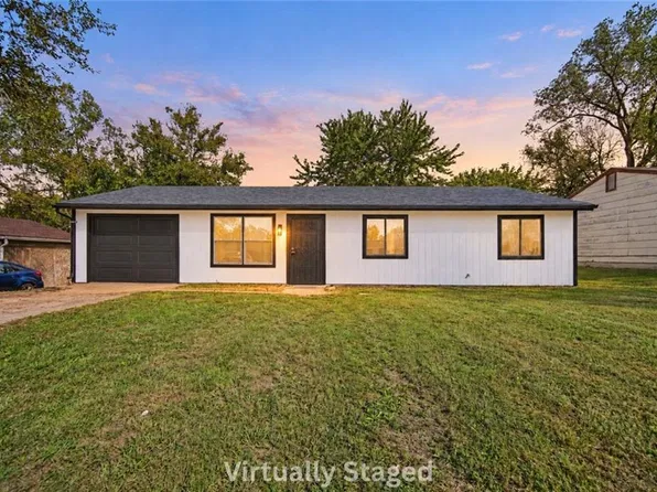 8017 Waverly Ave, Kansas City, KS 66109